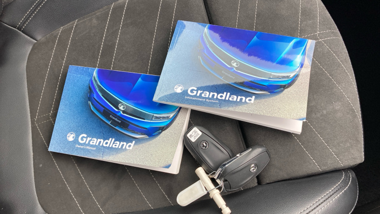 Vauxhall Grandland 1.2 Turbo Ultimate 5dr Petrol Hatchback